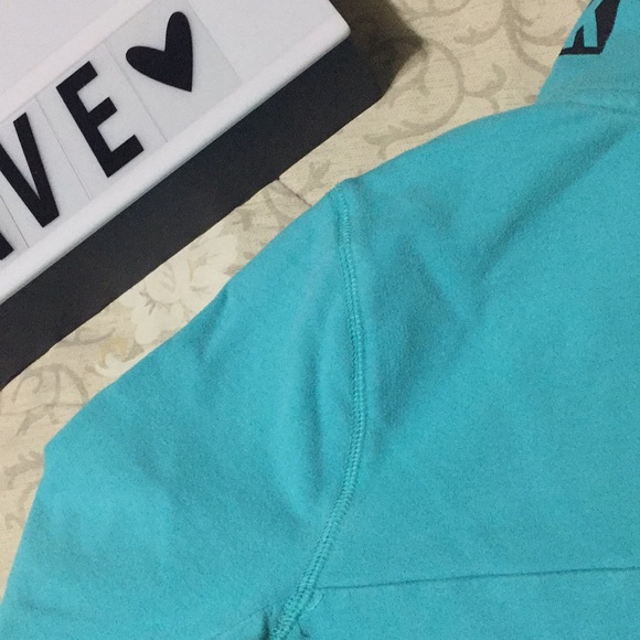 ✅Pink Vs Quarter Zip - Picture 8 of 8